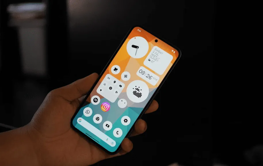 هزینه توسعه سیستم‌عامل موبایل اختصاصی: ناتینگ پاسخ می‌دهد